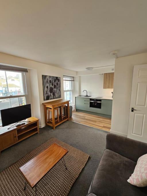 Beautiful And Bright !! Town/Harbour Apartment #1 펜젠스 외부 사진